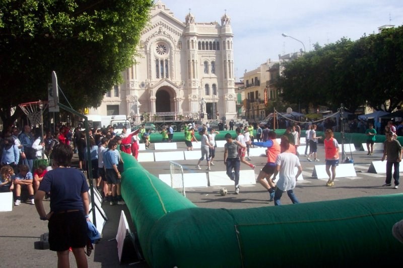 Reggio Calabria - Piazza Duomo a misura di bambino1
